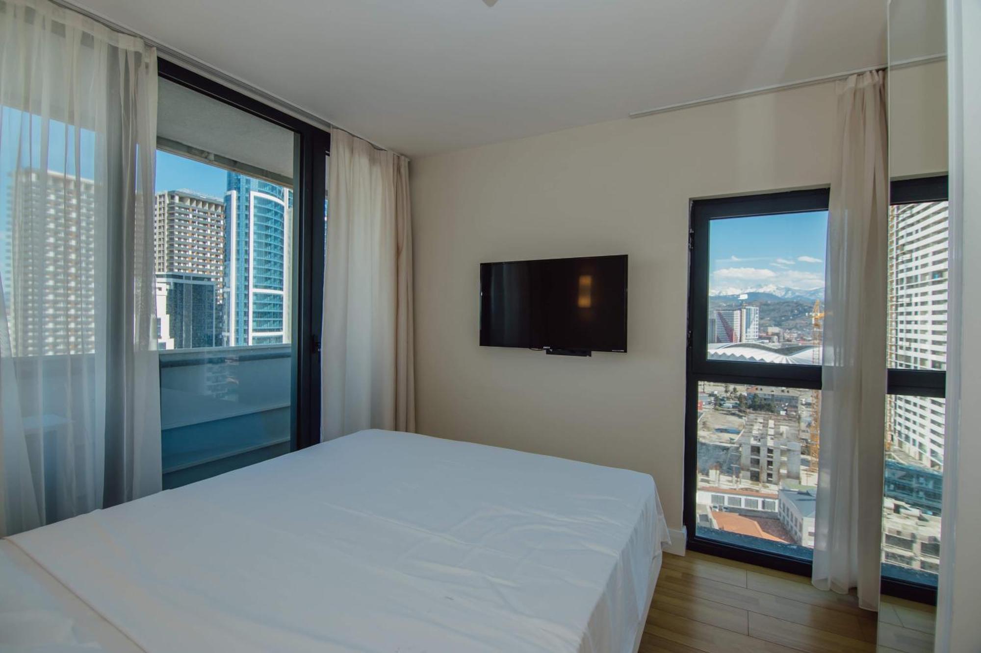 Luxury Beach Front Hotel Batumi Exterior photo